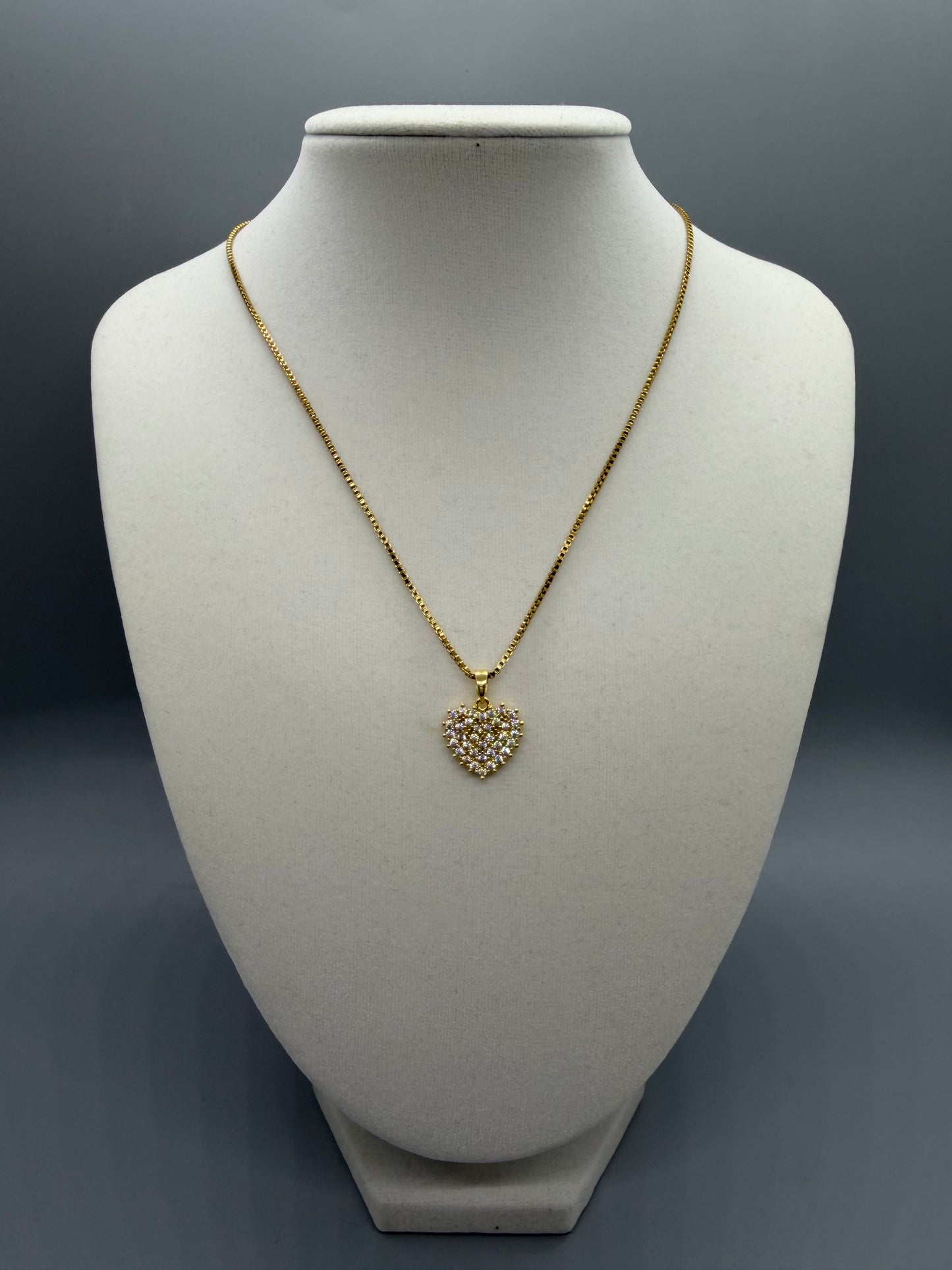 NECKLACE HEART BRILLIANTS GOLD