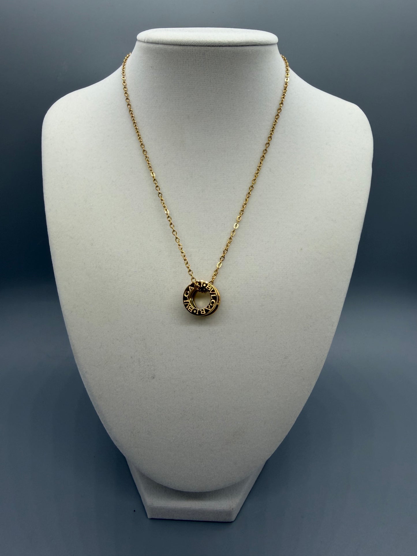 NECKLACE LUXURY BVL LOGO