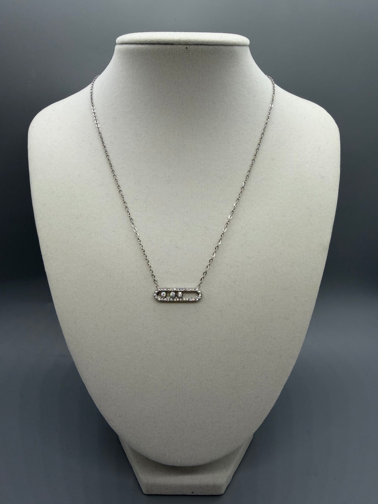 NECKLACE MESS 3 BRILLIANTS