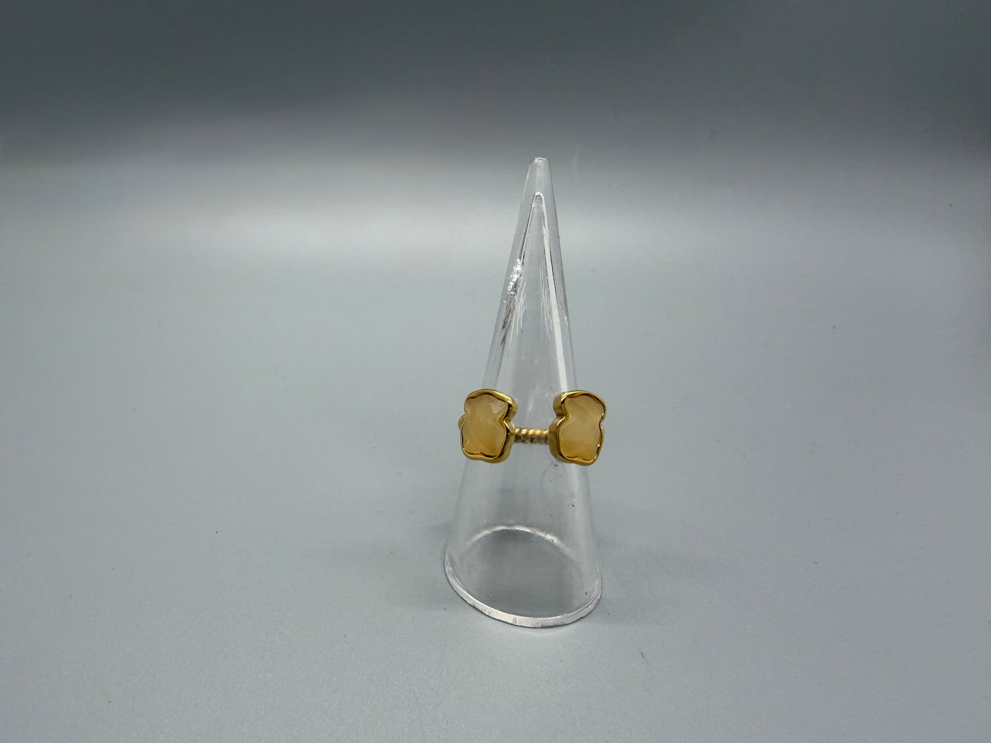 RING BEAR STONE