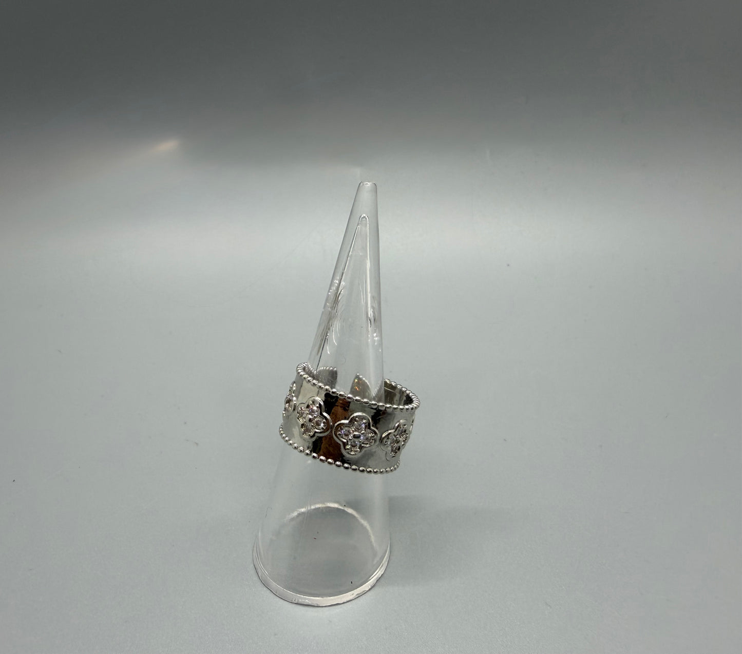 RING CLOVER ADJUSTABLE