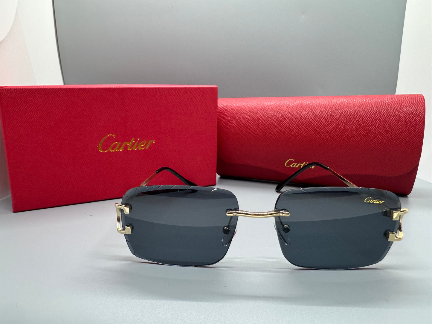 SUNGLASSES TIER INITIAL C